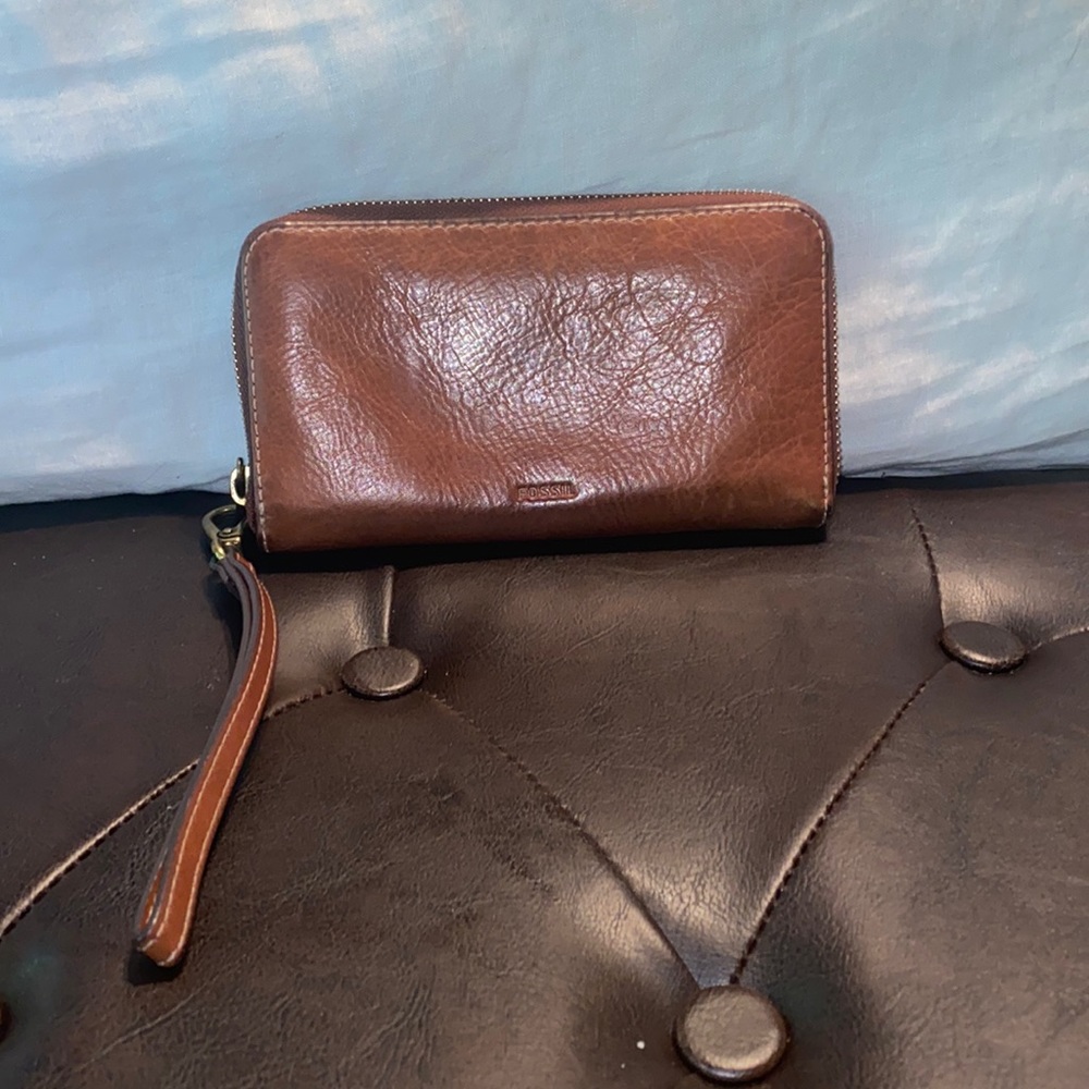 Fossil Wristlet